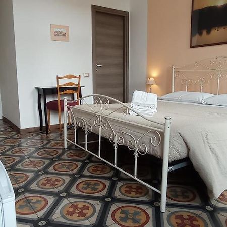 Onlyrooms III - Piazza Jenne Cagliari Zewnętrze zdjęcie