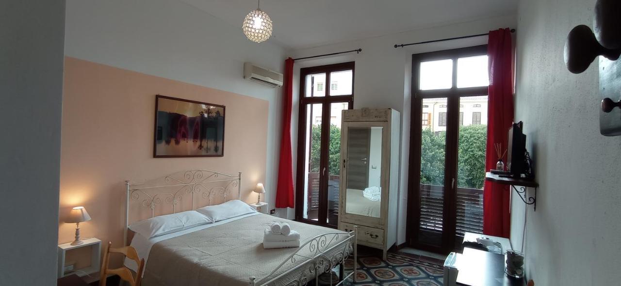 Onlyrooms III - Piazza Jenne Cagliari Zewnętrze zdjęcie