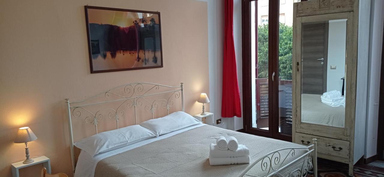 Onlyrooms III - Piazza Jenne Cagliari Zewnętrze zdjęcie