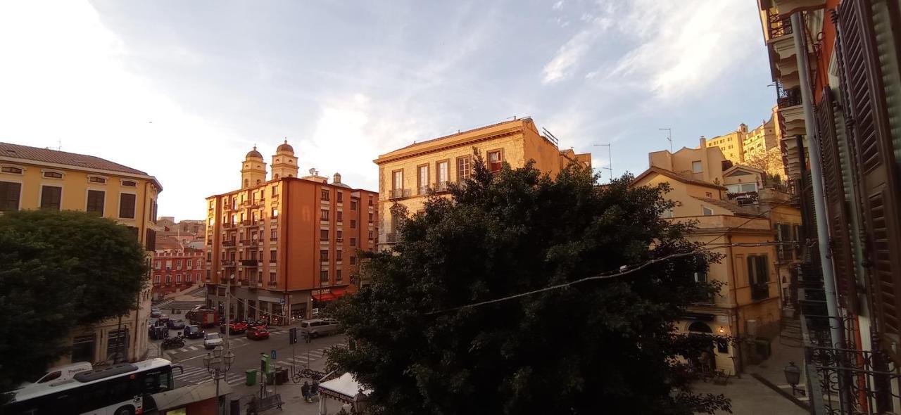 Onlyrooms III - Piazza Jenne Cagliari Zewnętrze zdjęcie