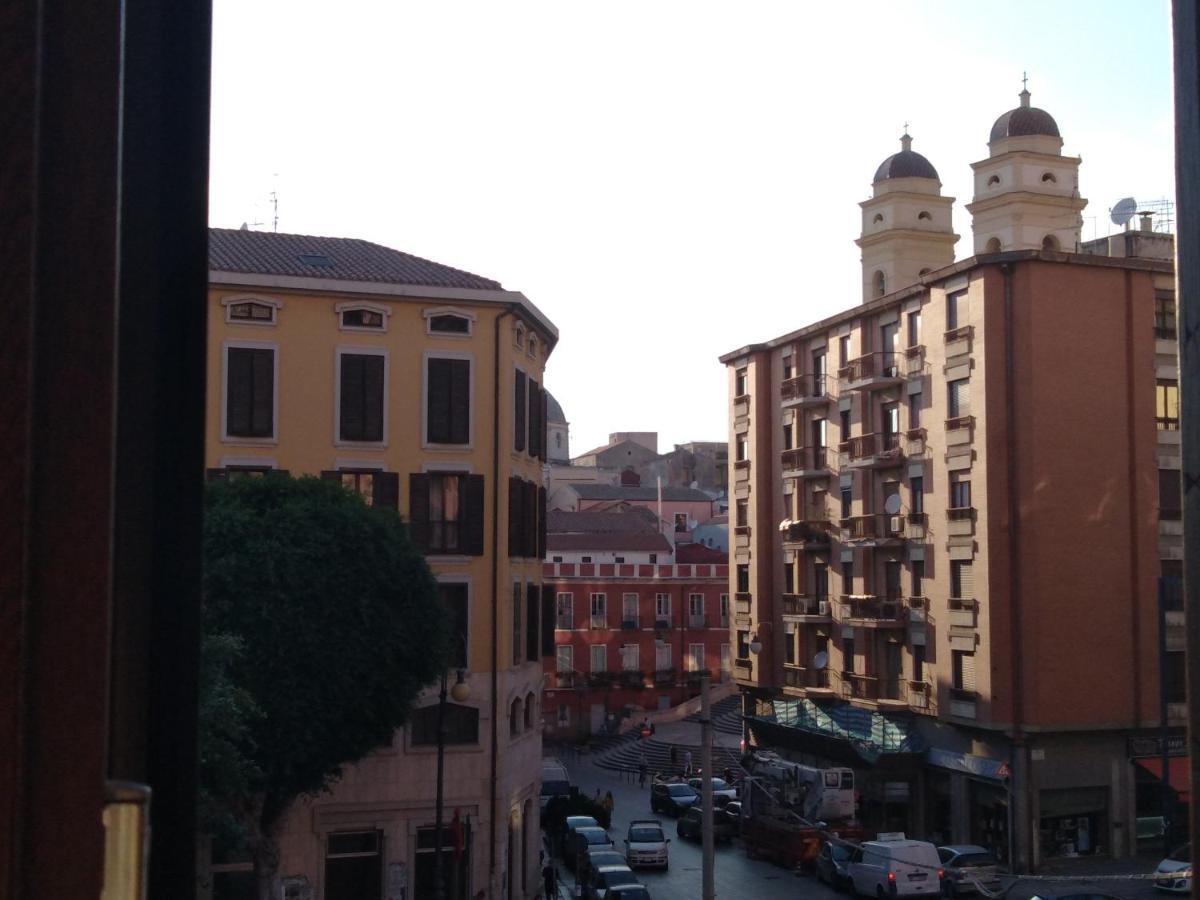 Onlyrooms III - Piazza Jenne Cagliari Zewnętrze zdjęcie